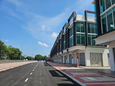 Shop lot For Sale in Ayer Keroh,MLK