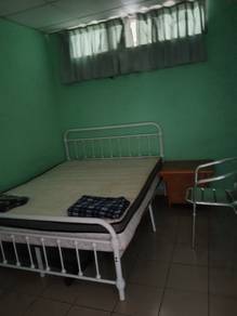 Queen size bed frame with queen mattress for sale 