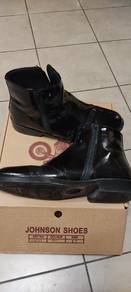 Used JOHNSON Leather boots