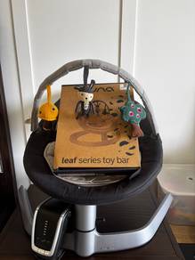 nuna leaf with toy bar