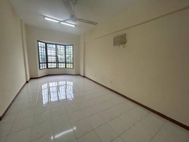 Apartment For Rent in Flat Taman Bukit Angkasa