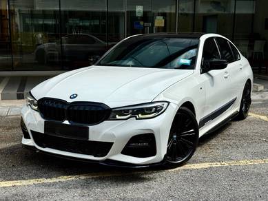 BMW 330i 30i M SPORT in Desa Petaling, KUL