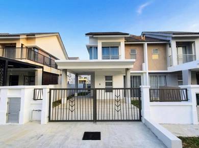 Semi-Detached House For Sale in Puncak Alam,SGR