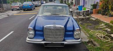 Mercedes Benz 250S 250S in Ipoh, PRK