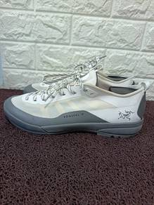 uk6 Arc'teryx Konseal LT Approach Shoes