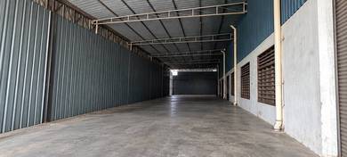 Warehouse / Factory For Sale in Pekan Nanas,JHR