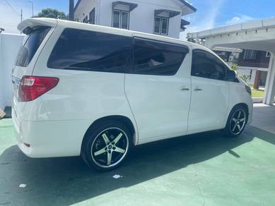 Toyota Alphard 240S in Kuching, SWK