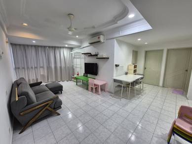 Condominium For Rent in U-Garden