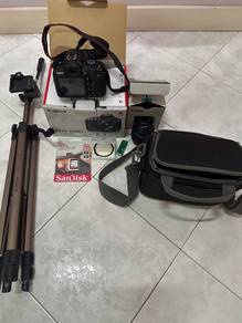 Canon EOS 2000D