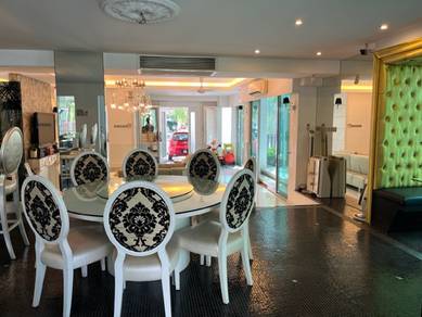 Semi-Detached House For Sale in Gelugor,PNG