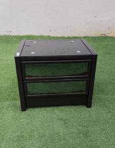 YE56AE Meja Tepi Katil Glass Top Bed Side Table