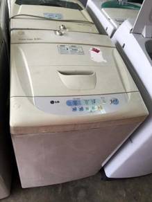 Auto Top Mesin Basuh LG 6.5kg CleanWashing Machine