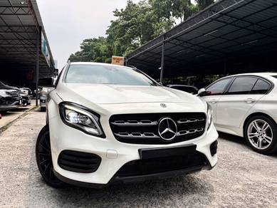 Mercedes Benz GLA200 200 NIGHT EDITION in Salak Selatan, KUL