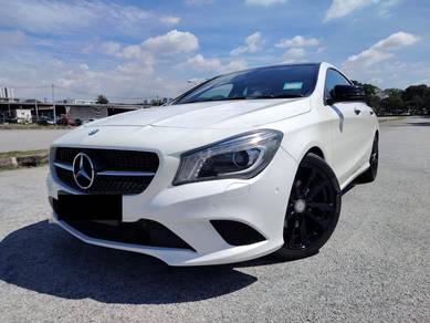 2015 Mercedes Benz CLA200 200 (CBU)