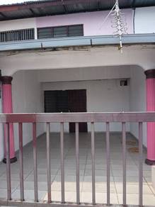 Terraced House For Sale in Seri Kembangan,SGR