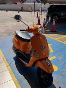 Vespa LT 150