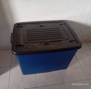 105 liter Maxonic Storage Box
