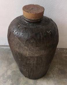 Pasu tempayan antique handmade ceramic pot