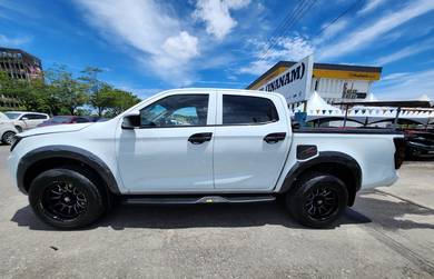 Isuzu D-Max AUTO PLUS in Kota Kinabalu, SBH