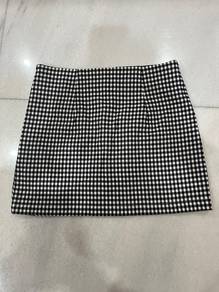 mini skirt