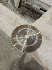 Stone cutting blades 