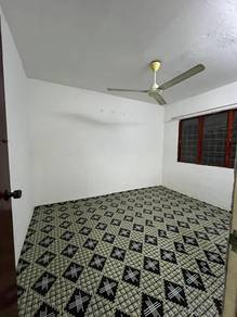 Flat For Rent in Flat Puchong Permai