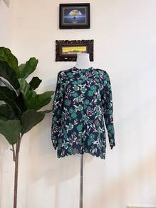 Poplook blouse in green | baju jalan | blouse
