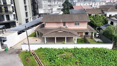 Bungalow House For Sale in Kuching,SWK