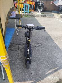 skuter elektrik boleh lipat