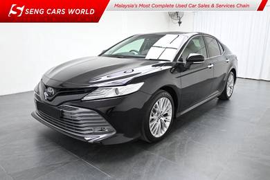 2020 Toyota Camry V