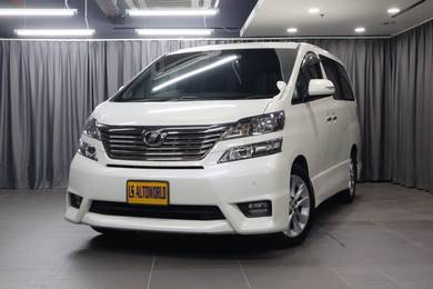 Toyota Vellfire Z PLATINUM SELECTION in Kota Damansara, SGR