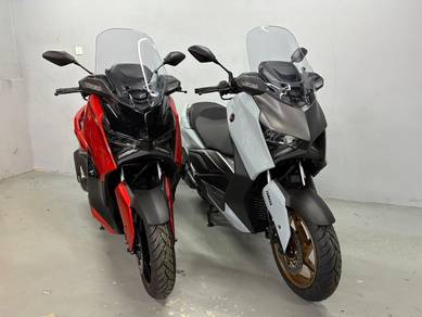 Yamaha XMAX