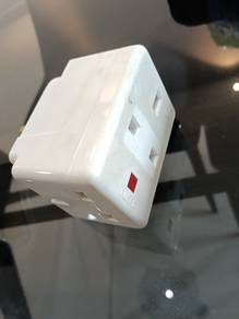 electrical adapter, multi-plug adapter