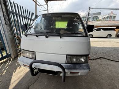 Nissan Vanette C22 pick up cargo year 2001