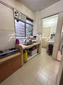 Apartment For Sale in Taman Cemerlang