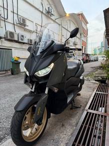 Yamaha XMAX