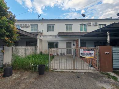 Terraced House For Sale in Chemor,PRK
