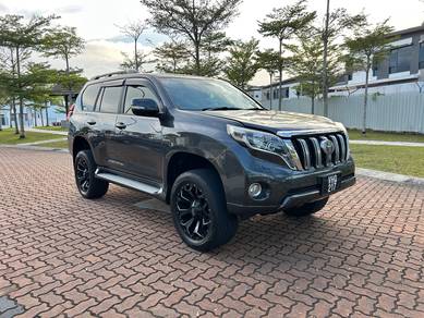 Toyota Land Cruiser ZX in Gelang Patah, JHR