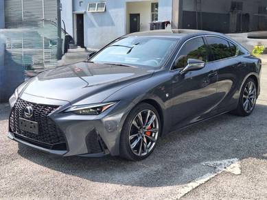 Lexus IS 300 F-SPORT in Puchong, SGR