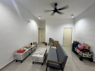 Condominium For Sale in Anggun Lumayan