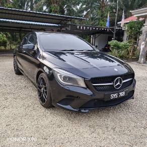 Mercedes Benz CLA200 200 (CBU) in Batu Pahat, JHR