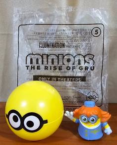 Mcdonalds Happy Meal Minion No.5 Air Stewardess