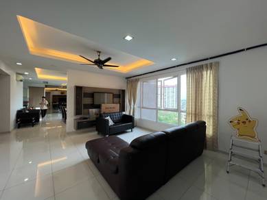 Condominium For Rent in Central Park