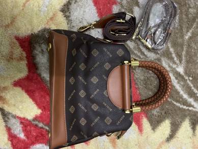 sling beg wanita