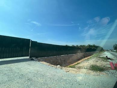 Industrial Land in Jenjarom, SGR