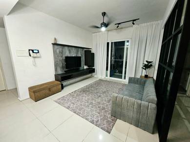 Condominium For Rent in Verdi Eco-dominiums @ Symphony Hills