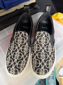 kasut untuk dijual