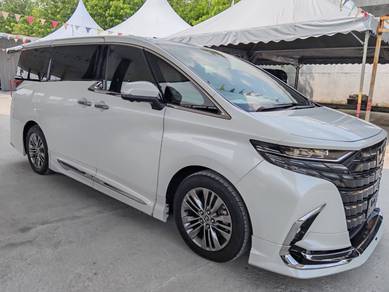Toyota Alphard Z in Puchong, SGR