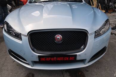 Jaguar XF Half cut spare parts 2.0