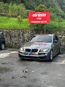 BMW 325i 25i SPORTS (CKD) in Serdang, KUL